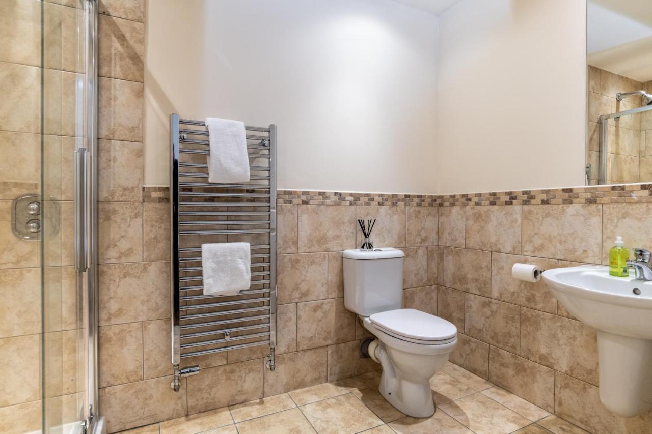 Victoria Court Suites - Aberdeen Extérieur photo