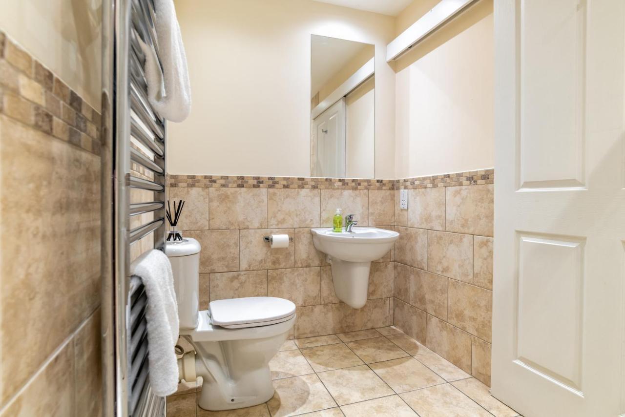 Victoria Court Suites - Aberdeen Extérieur photo