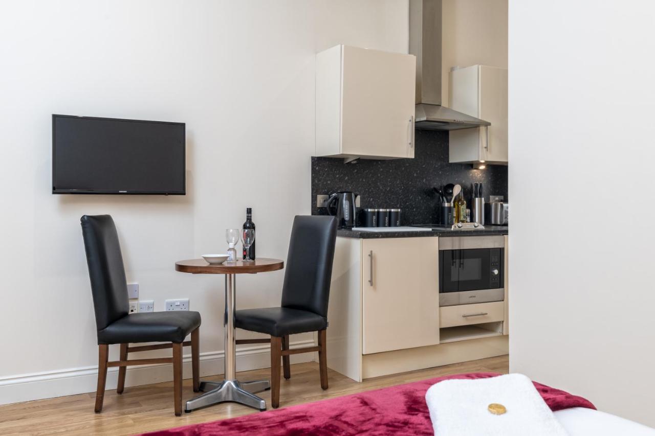 Victoria Court Suites - Aberdeen Extérieur photo