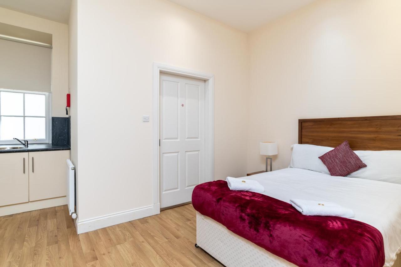 Victoria Court Suites - Aberdeen Extérieur photo